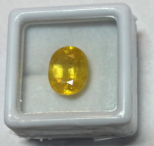 Yellow Sapphire Stone (AAA-Quality)